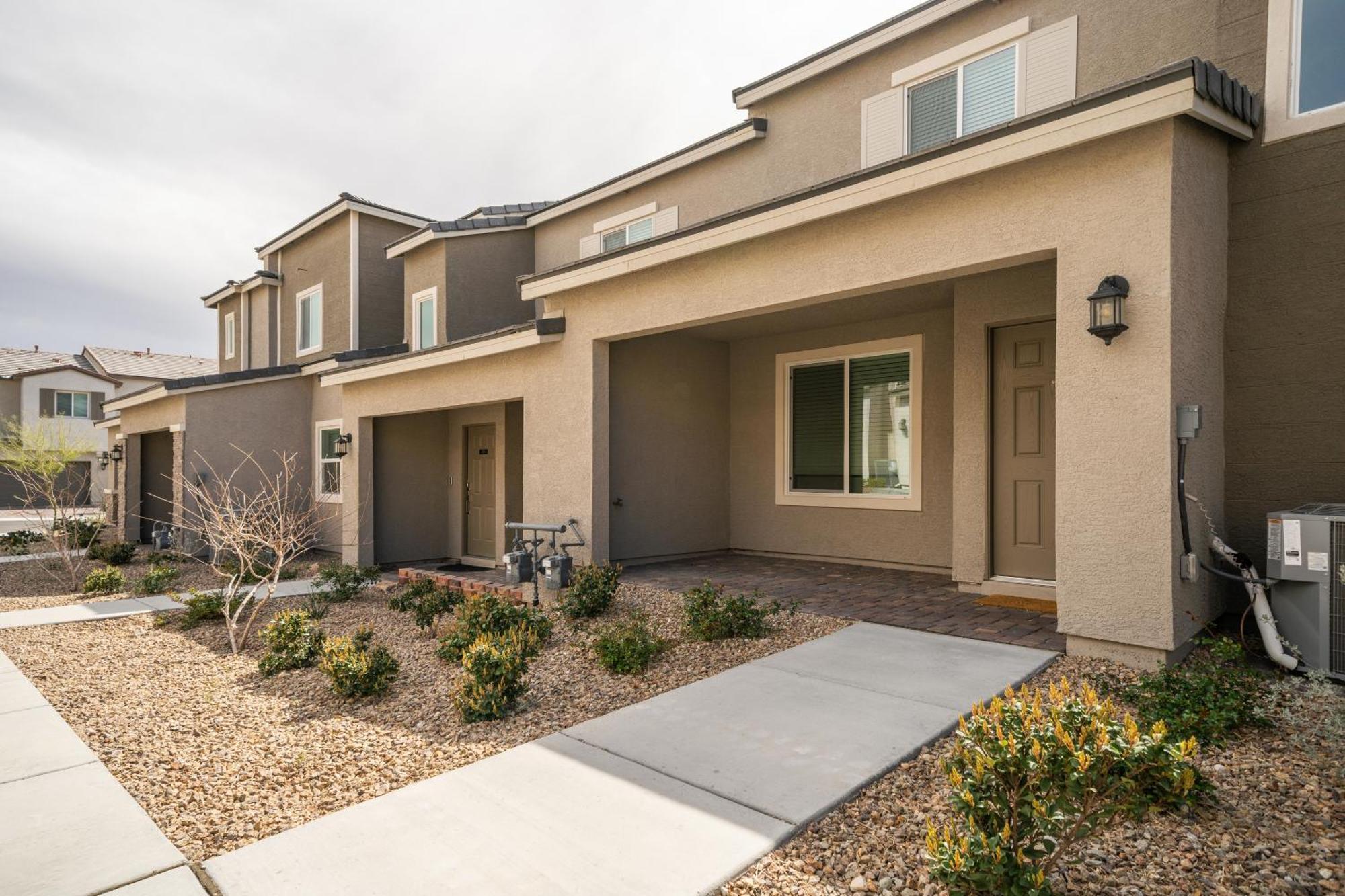 New-available 1rst-stylish-mins To Summerlin Med-special Reduced Rates-nurses & Doctors