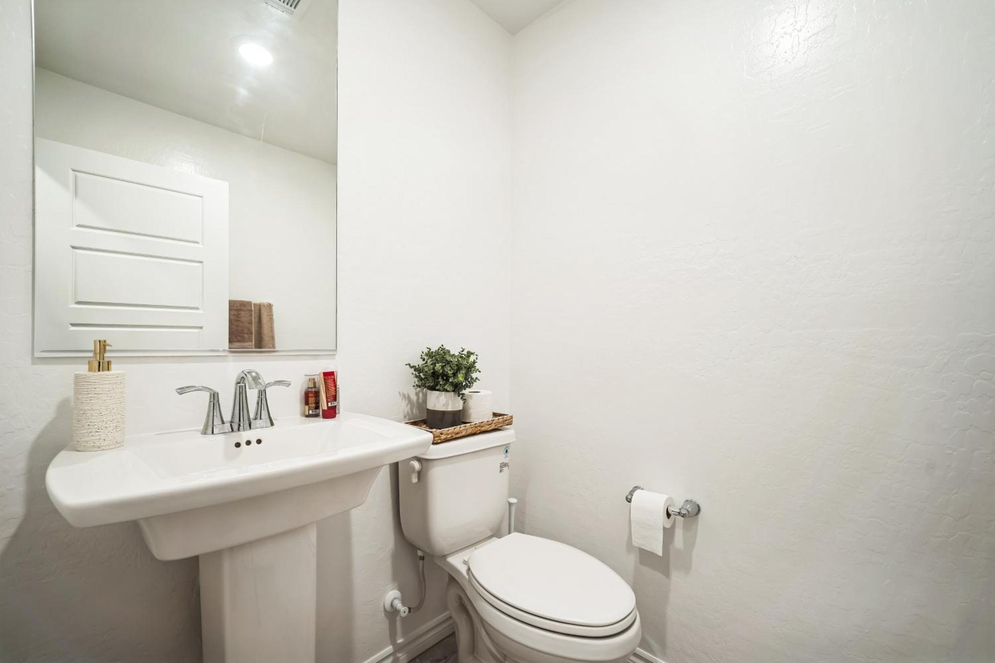 New-available 1rst-stylish-mins To Summerlin Med-special Reduced Rates-nurses & Doctors