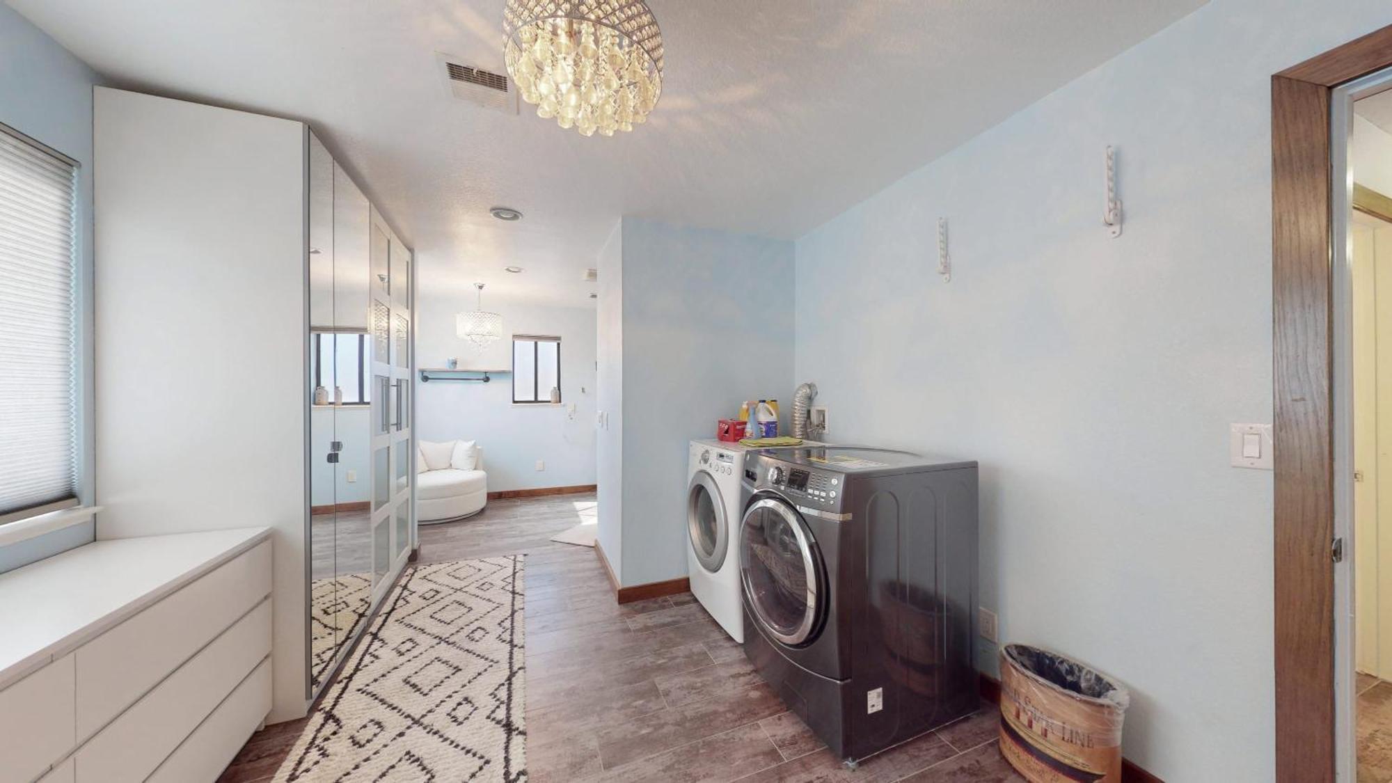 Modern Family W Pool Near Strip * Las Vegas