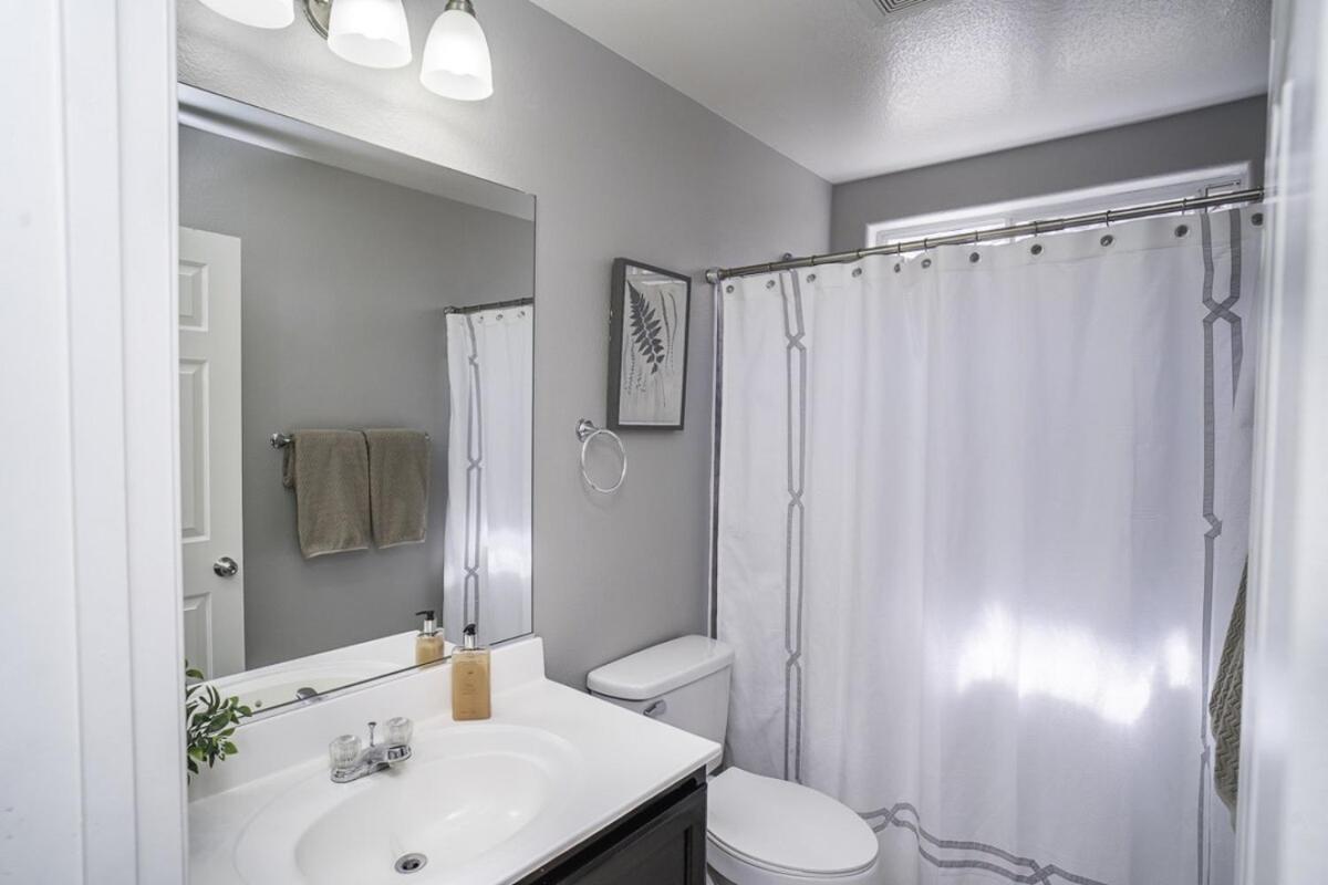 Viva Vegas Cozy 3br Minutes From The Strip Holiday home Las Vegas
