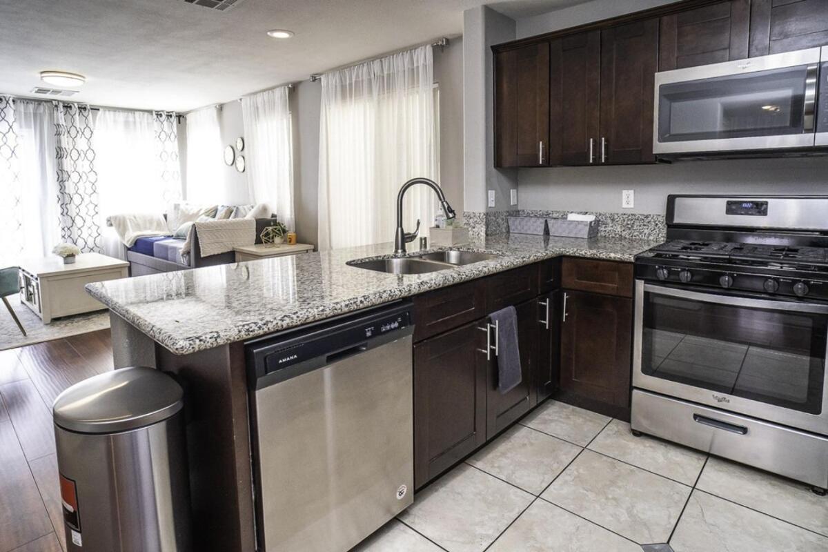 Viva Vegas Cozy 3br Minutes From The Strip *