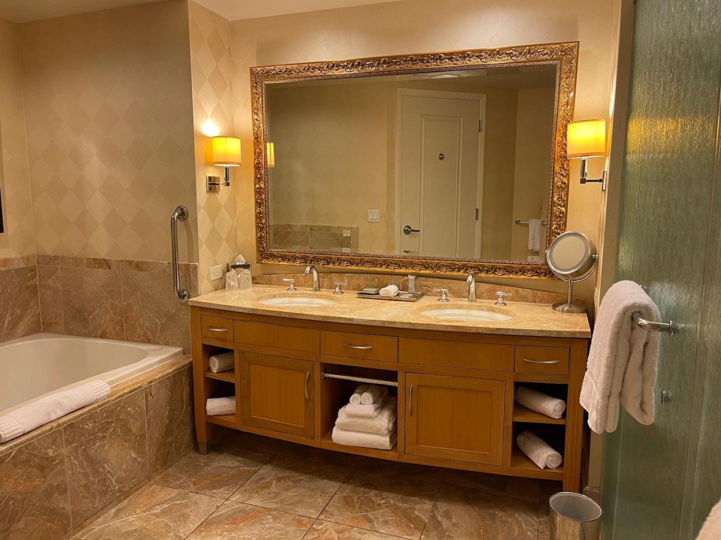Five Star Trump No And Cleaning Fees Holiday home Las Vegas