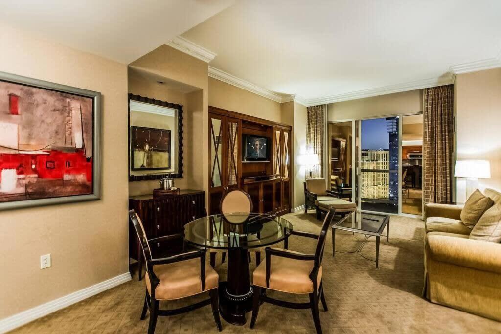 Apartment Stunning Mgm 1br W Airport & Mountain Views 10802 Las Vegas