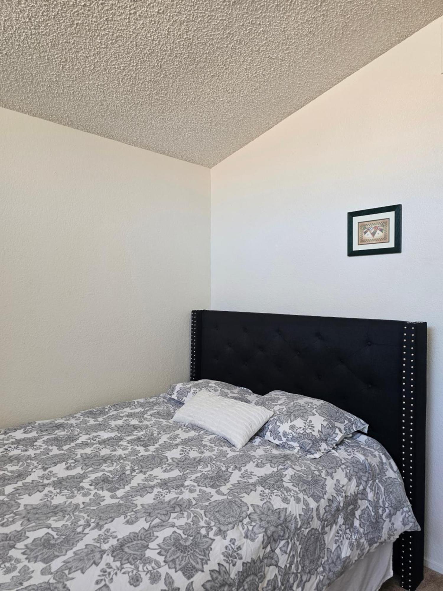 Private Close To Red Rock & Vegas Strip Homestay