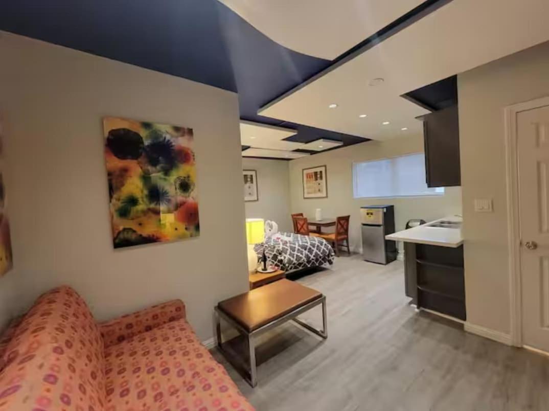 Vegas Unit A Charm To Remember Las Vegas