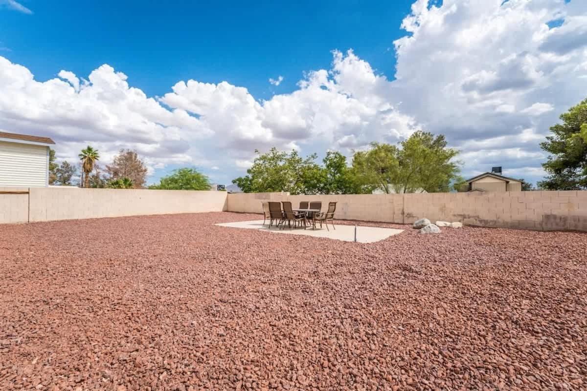 Luxury Living Just Steps From The Strip Holiday home *