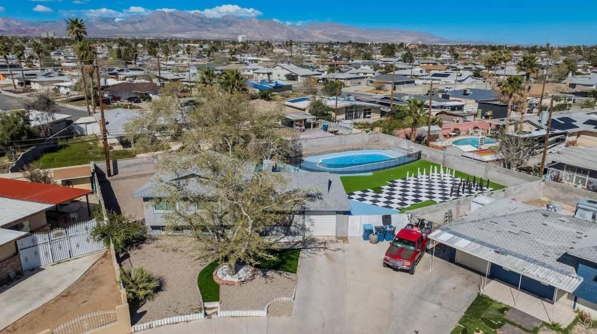 Exclusive Designer With Strip Views And Pool Las Vegas
