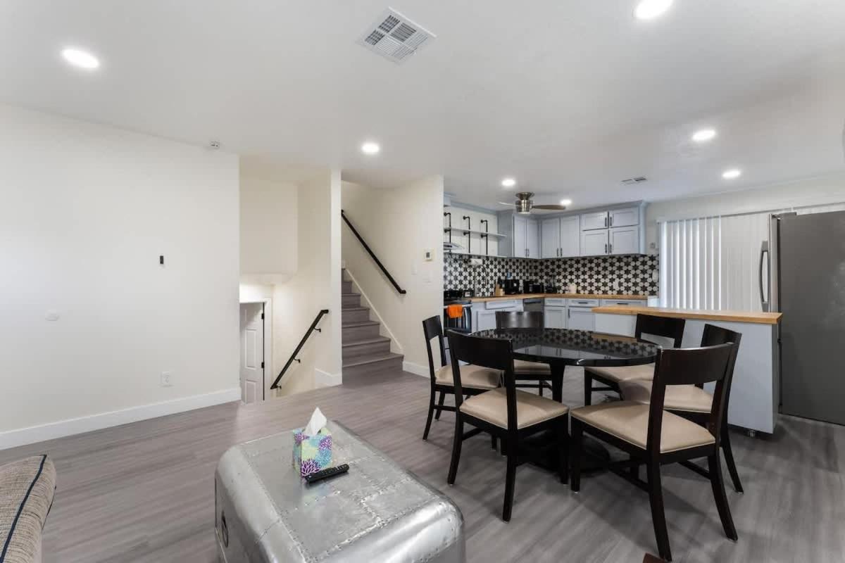 Exclusive Designer With Strip Views And Pool Villa Las Vegas