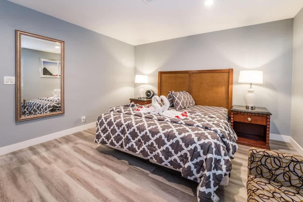 Holiday home Luxury Living Just Steps From The Strip Las Vegas
