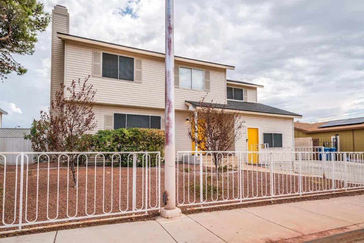Holiday home Luxury Living Just Steps From The Strip *
