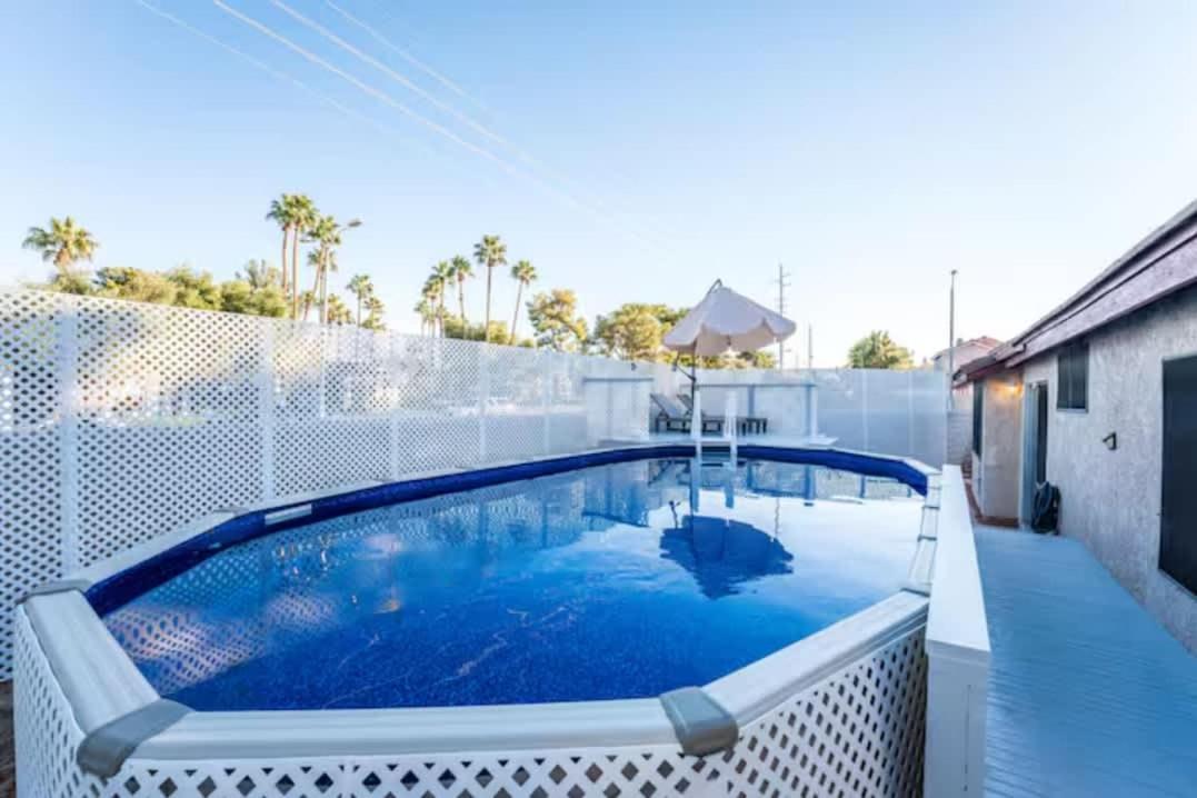 Private Oasis With Pool Holiday home *
