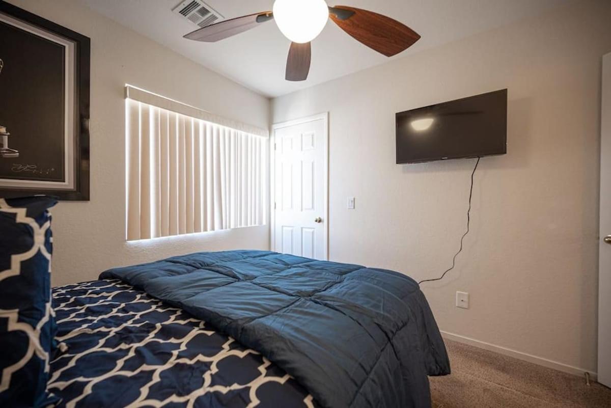 Modern Luxury Vegas Style Near The Strip * Las Vegas