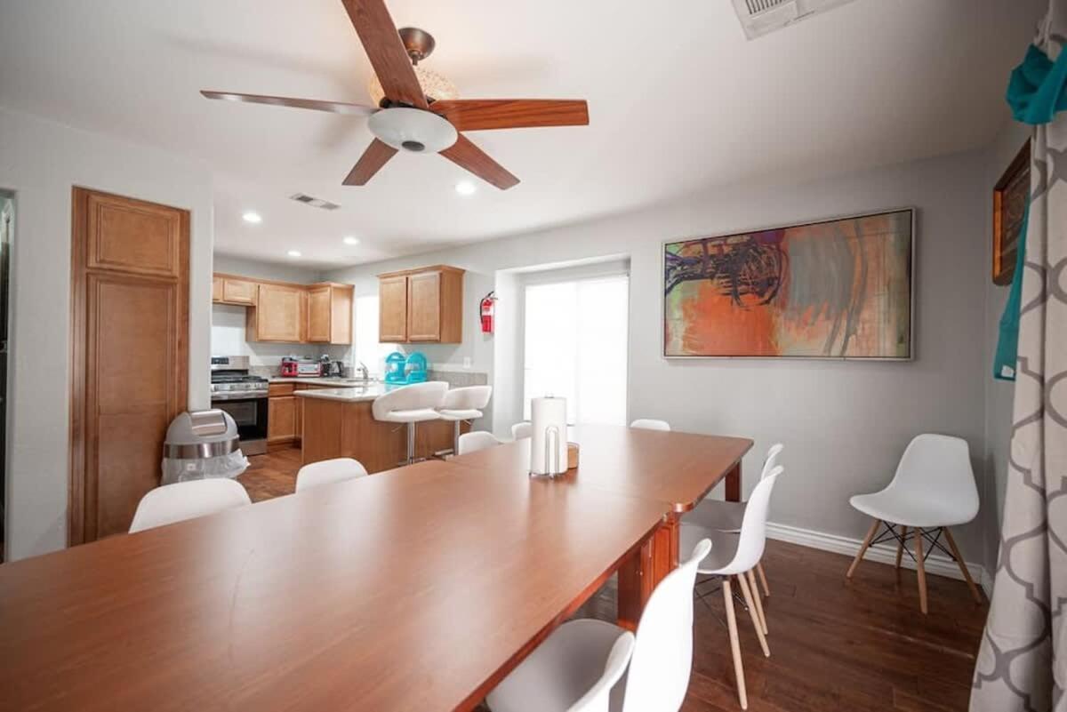 Modern Luxury Vegas Style Near The Strip * Las Vegas
