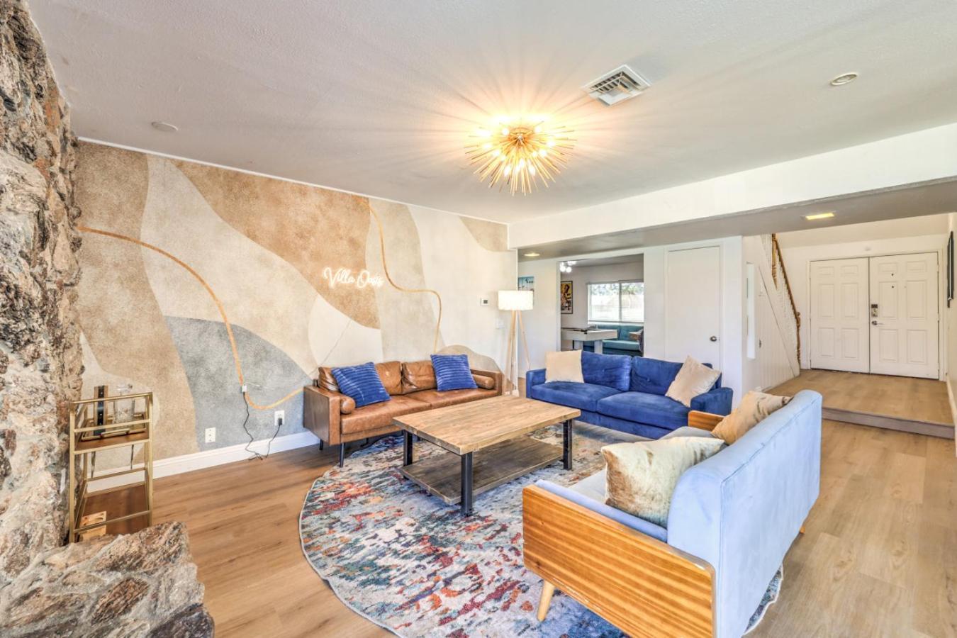 Oasis Near Strip Pool Jacuzzi Deck Poker * Las Vegas