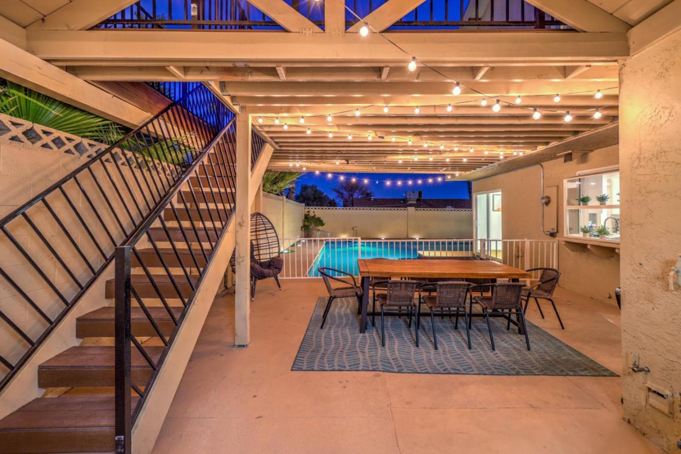 Oasis Near Strip Pool Jacuzzi Deck Poker