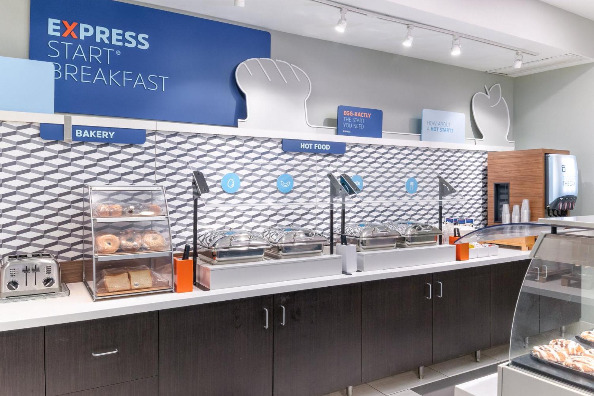 Express & Vegas Sw Springvalley By Ihg 3* Las Vegas