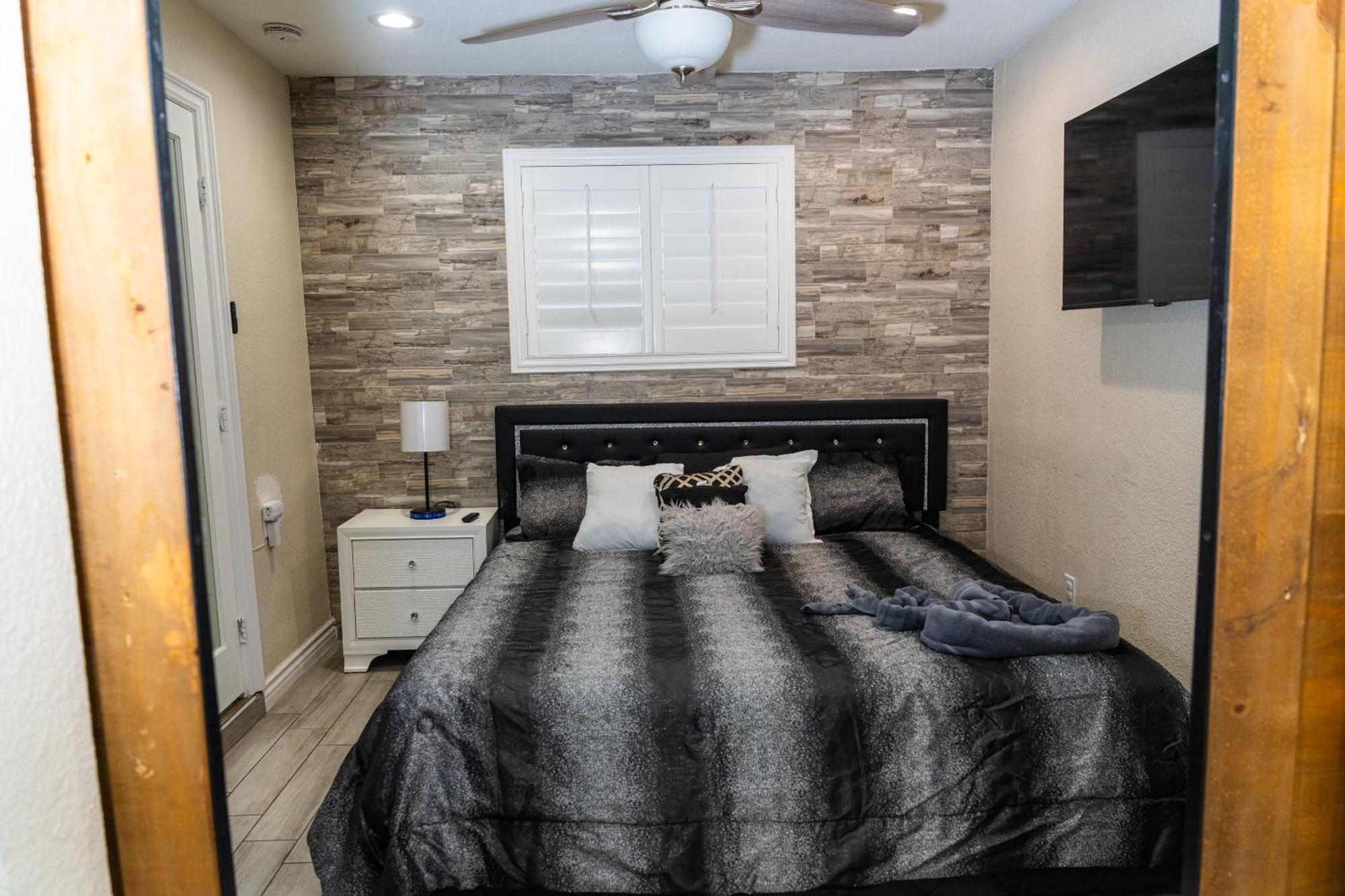 Beautiful And Cozy Family House Pool And Barbecue * Las Vegas