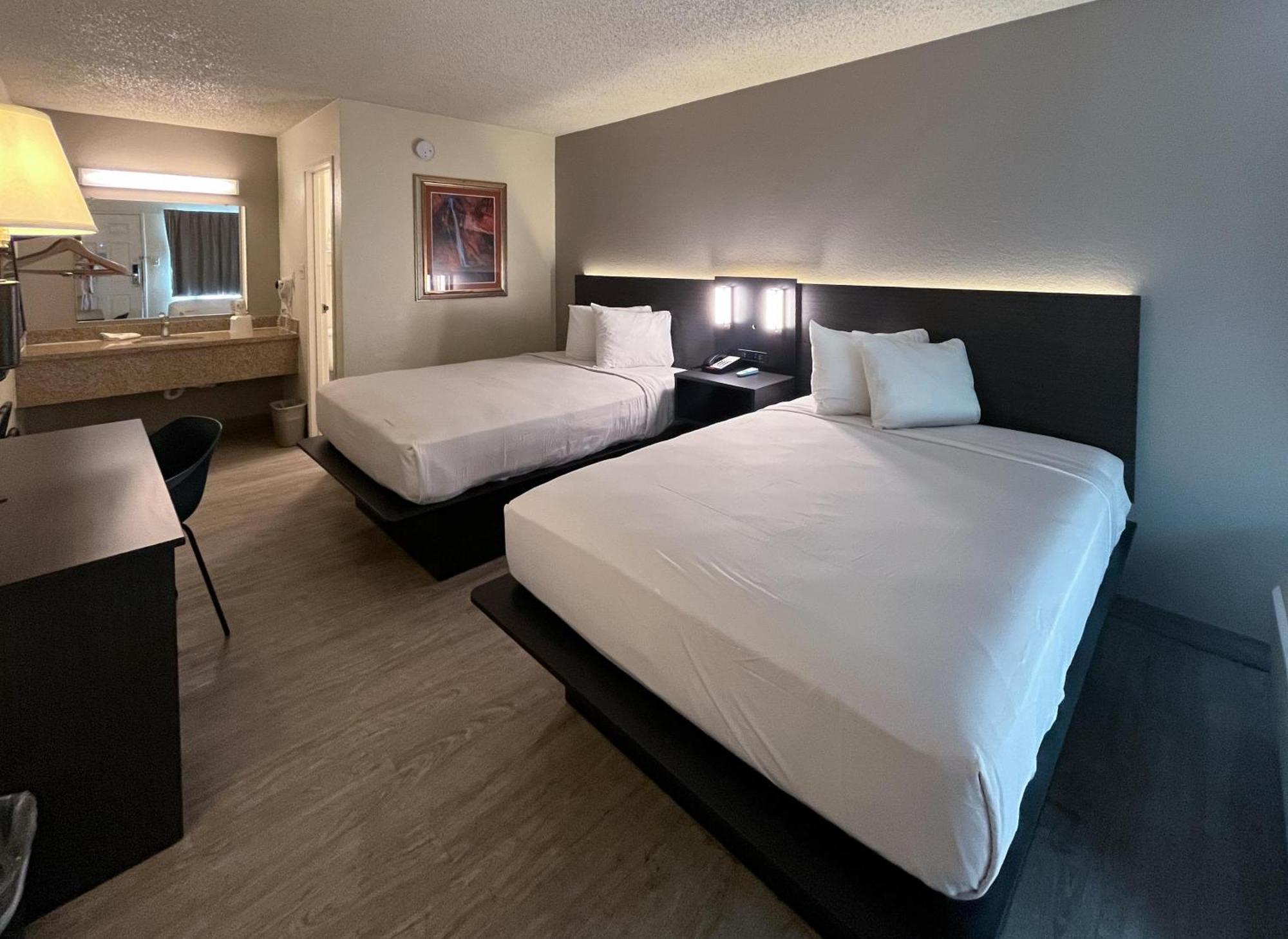 6 Vegas, Nv - Strip Hotel Las Vegas
