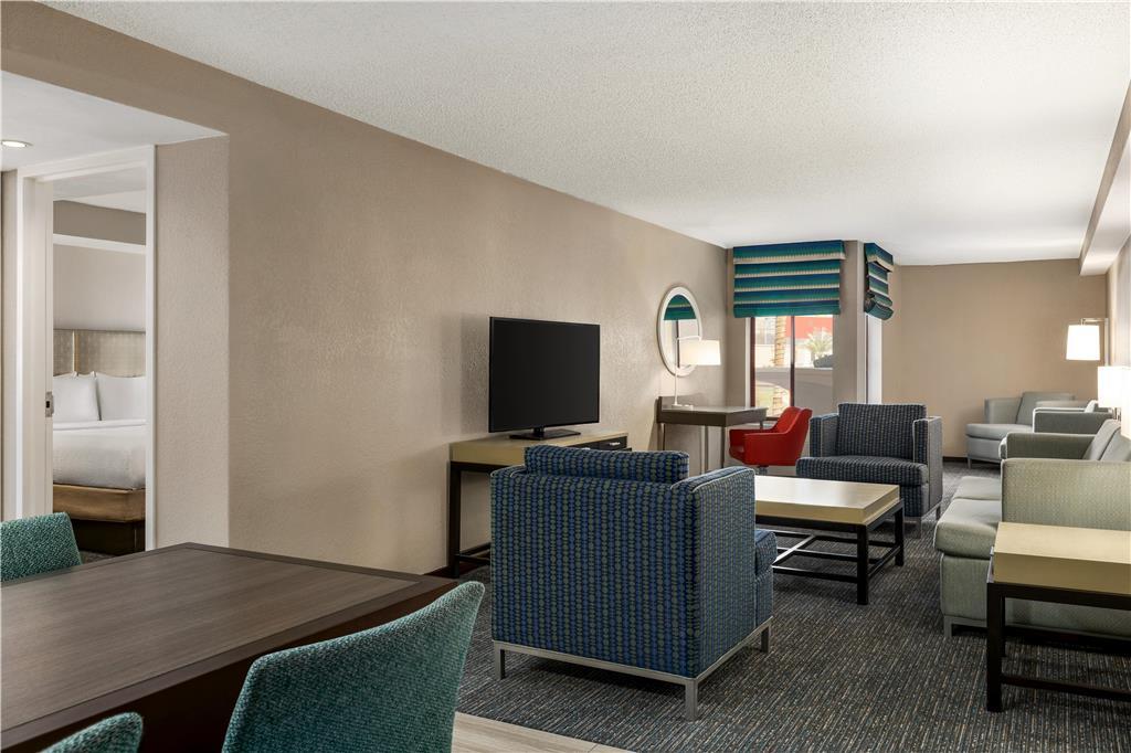 Hotel Hampton Tropicana 3*
