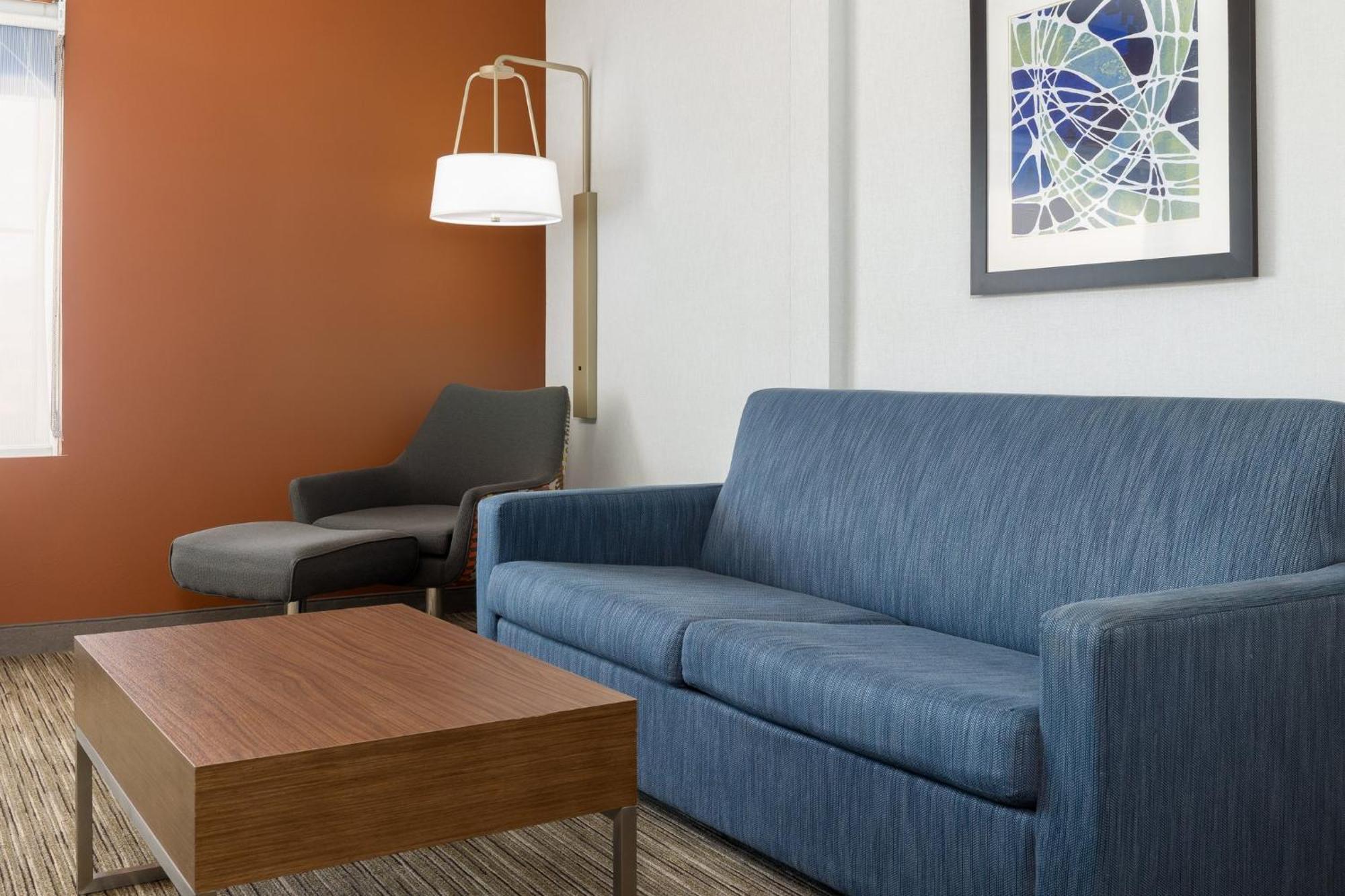 Express & Vegas Sw Springvalley By Ihg Las Vegas