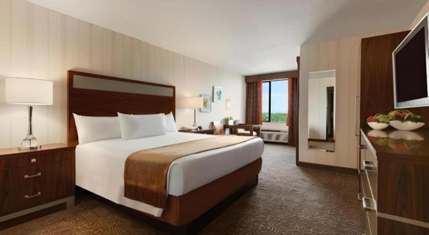 Gold Coast And Casino Resort 3*