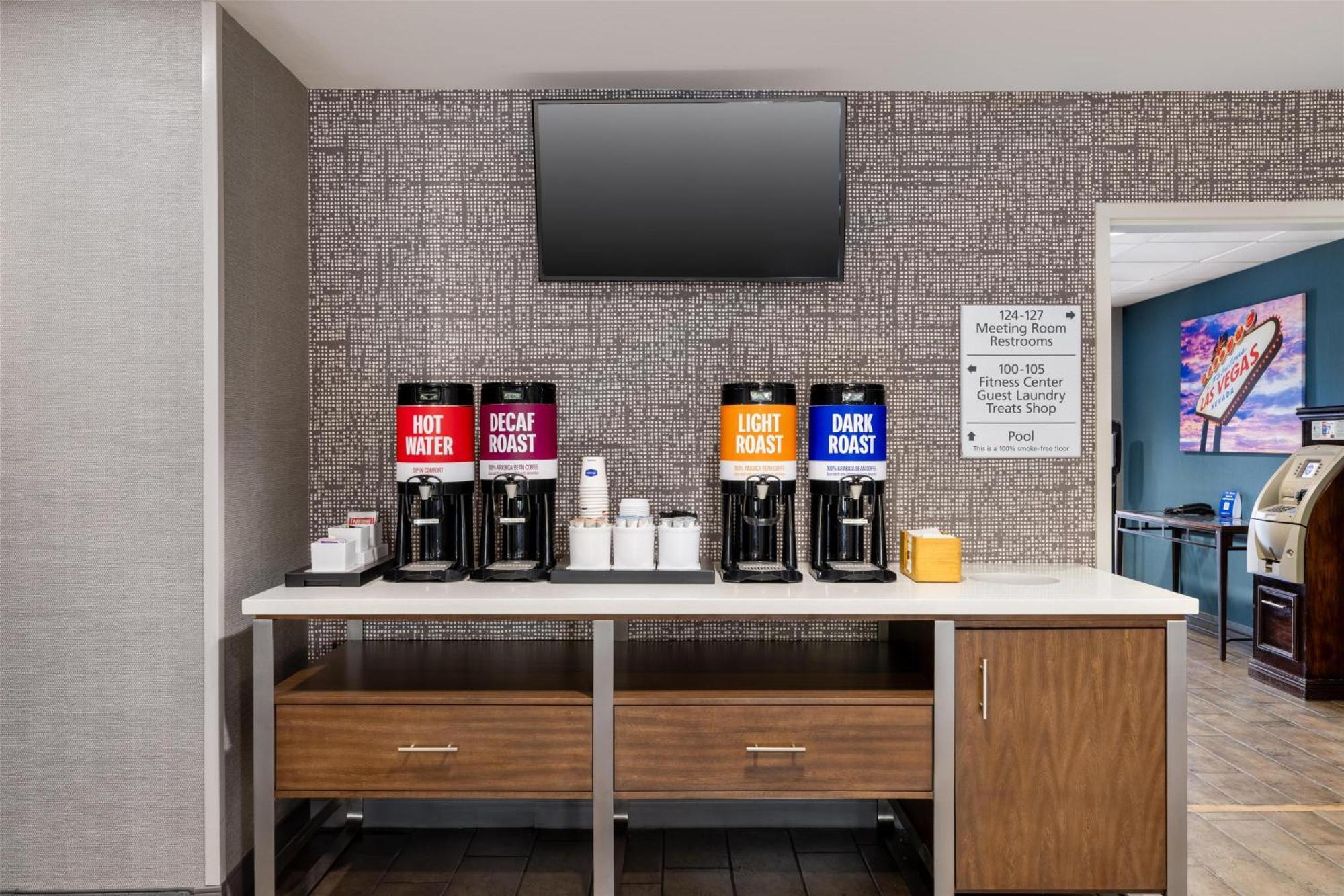 Hotel Hampton Vegas/north Speedway 3*