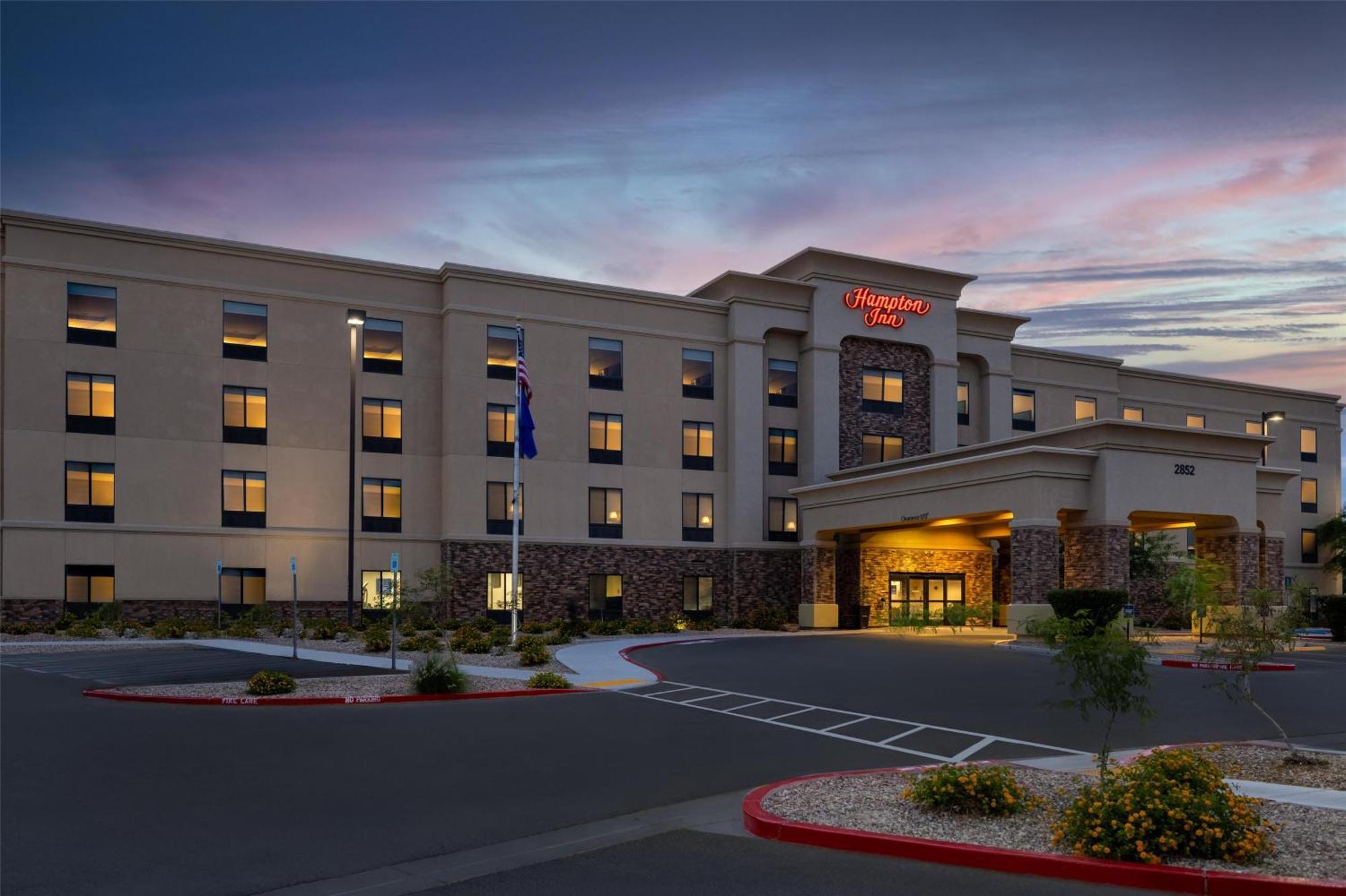 Hampton Vegas/north Speedway Hotel 3*