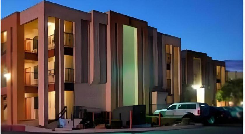 Nellis At Main Gate Hotel Las Vegas
