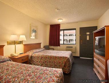 Hotel Express Vegas-nellis By Ihg 3*