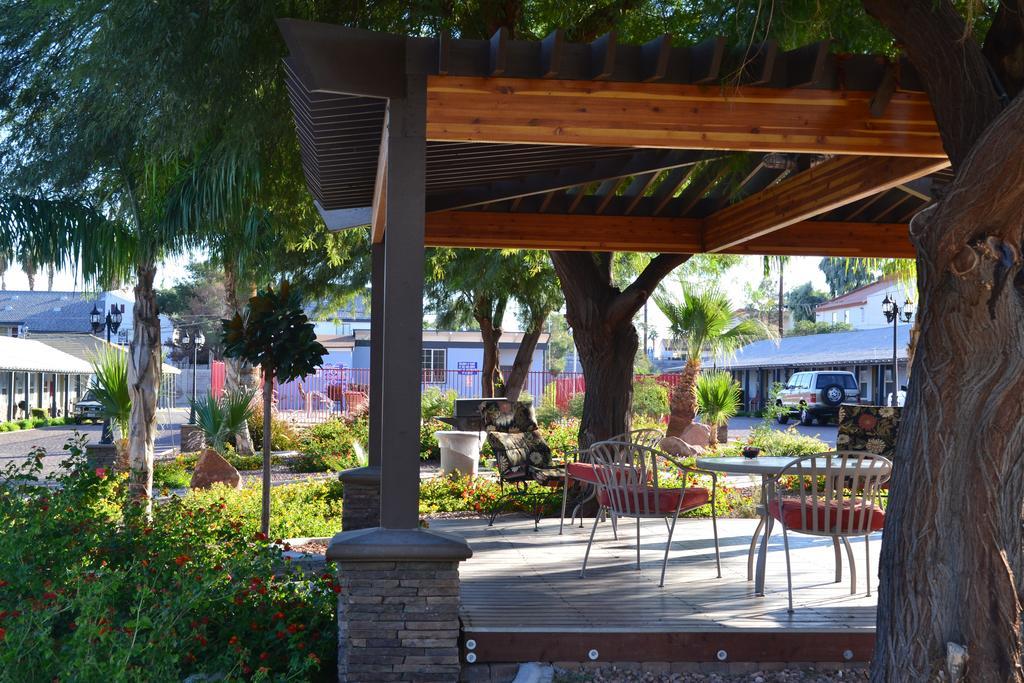 Sterling Gardens Motel 2*