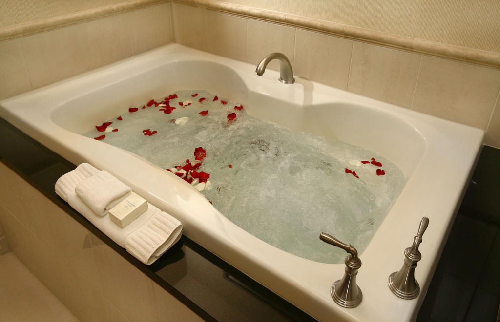 Luxury International At The Signature