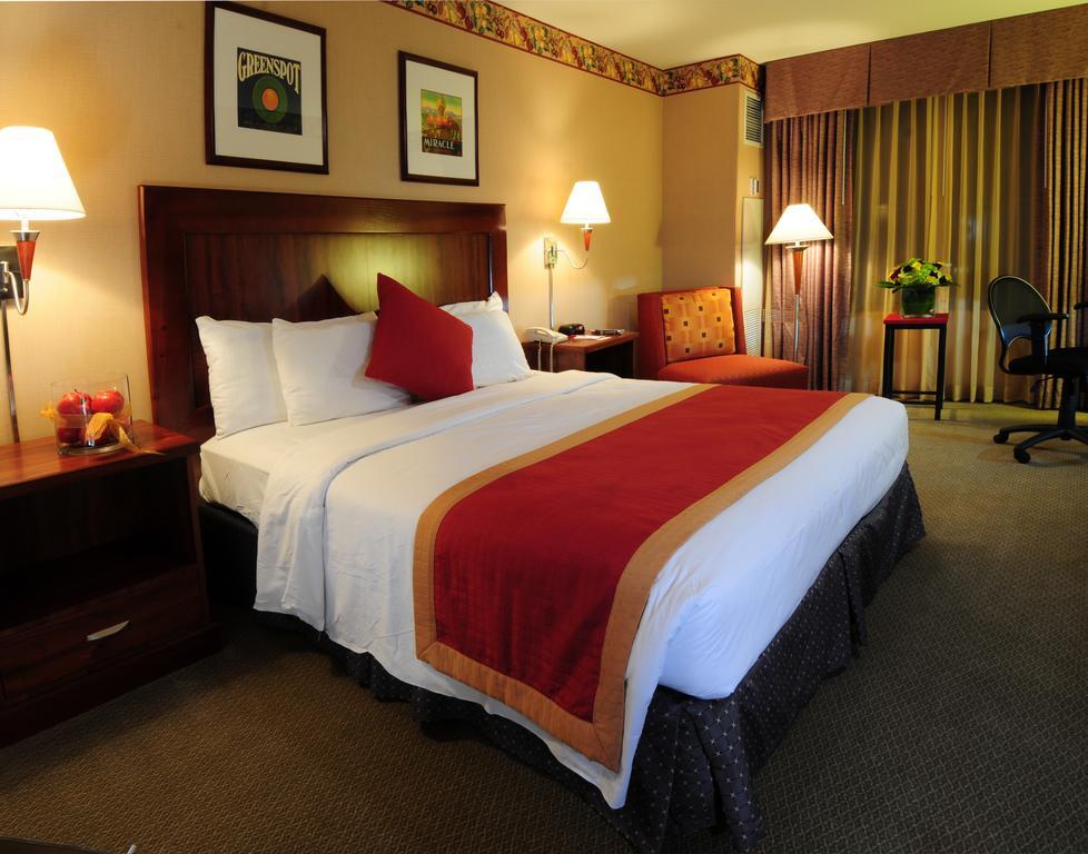 Resort Cannery Casino And 3*