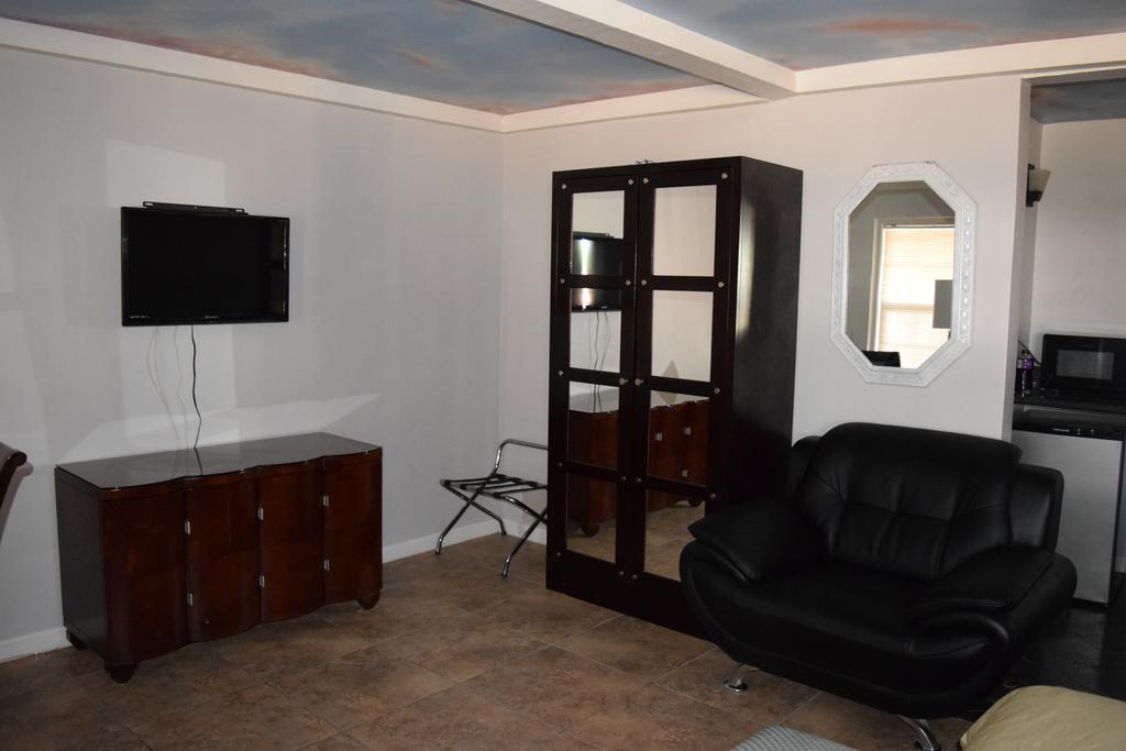 Motel Sterling Gardens 2*