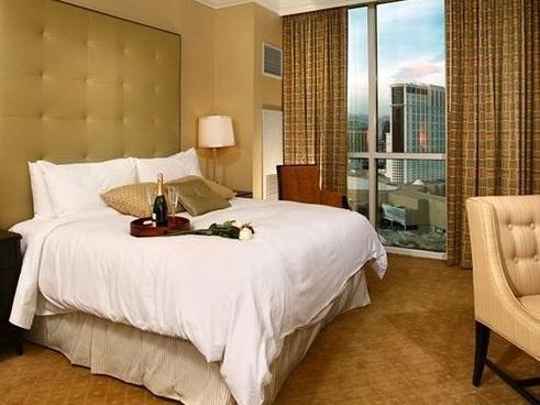 Luxury International At The Signature Las Vegas