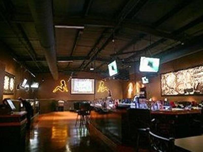 Lucky Club Casino & Hotel 2*