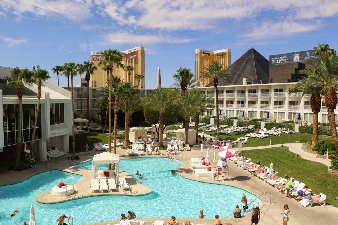 Tropicana Vegas A Doubletree By Hilton & Casino - Free Parking Las Vegas