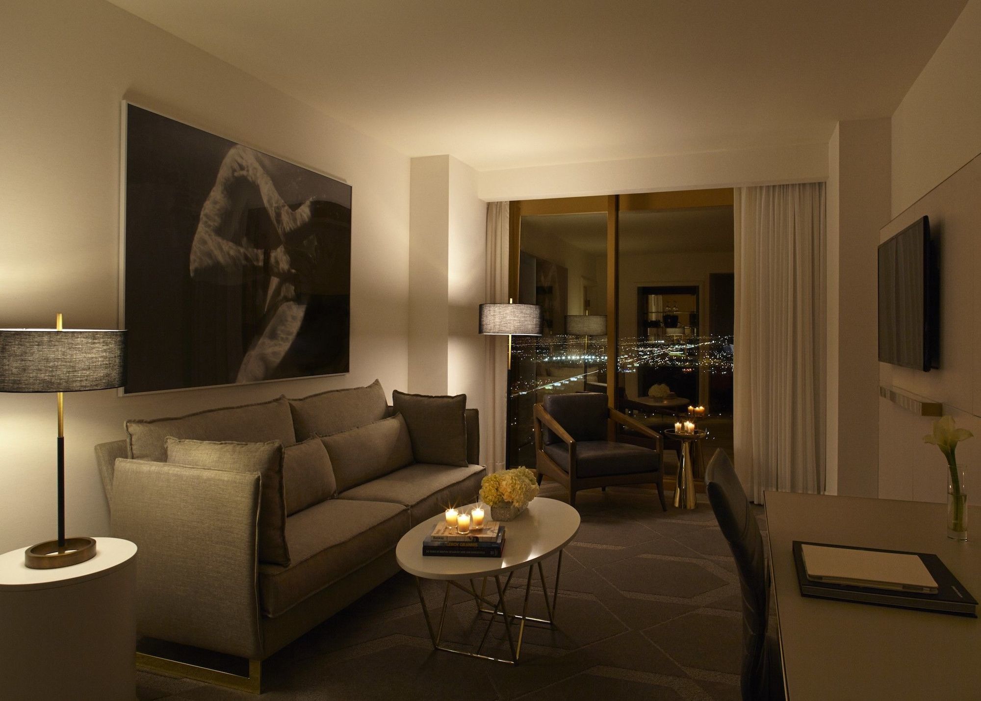 Resort The W Vegas At Mandalay Bay By Suiteness Las Vegas
