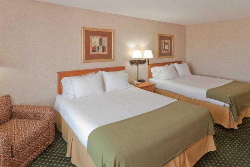 Express Vegas-nellis By Ihg 3* Las Vegas