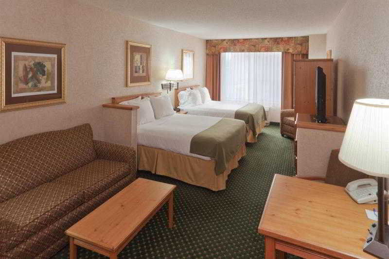 Express Vegas-nellis By Ihg Hotel Las Vegas