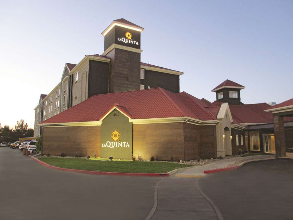 La Quinta By Wyndham Vegas Summerlin Tech 3*