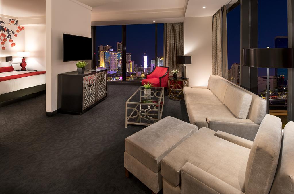 Hotel Lucky Dragon