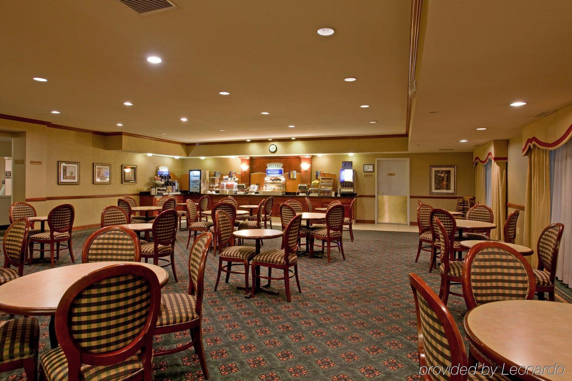 Hotel Express Vegas Stadium Area By Ihg 3*