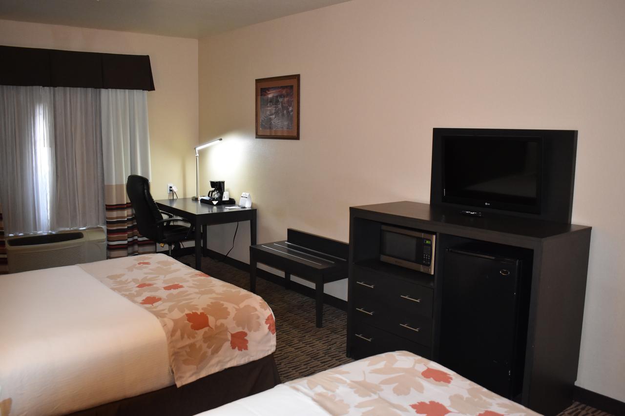 Hawthorn Vegas 3*