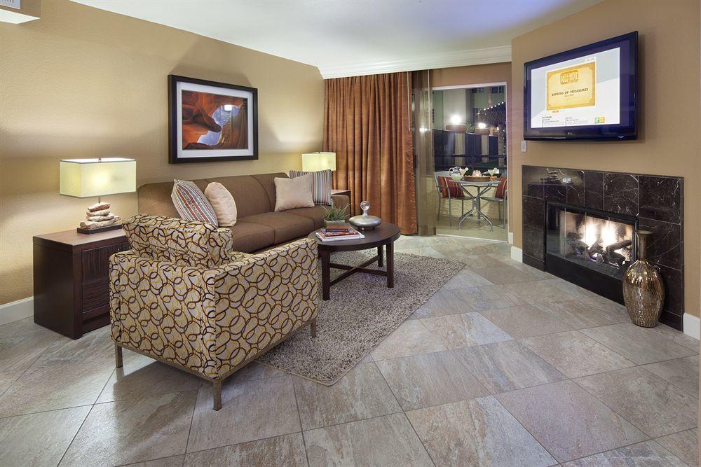 Club Vacations At Desert Club 3*