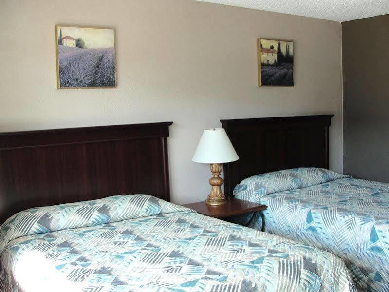 8 Motel