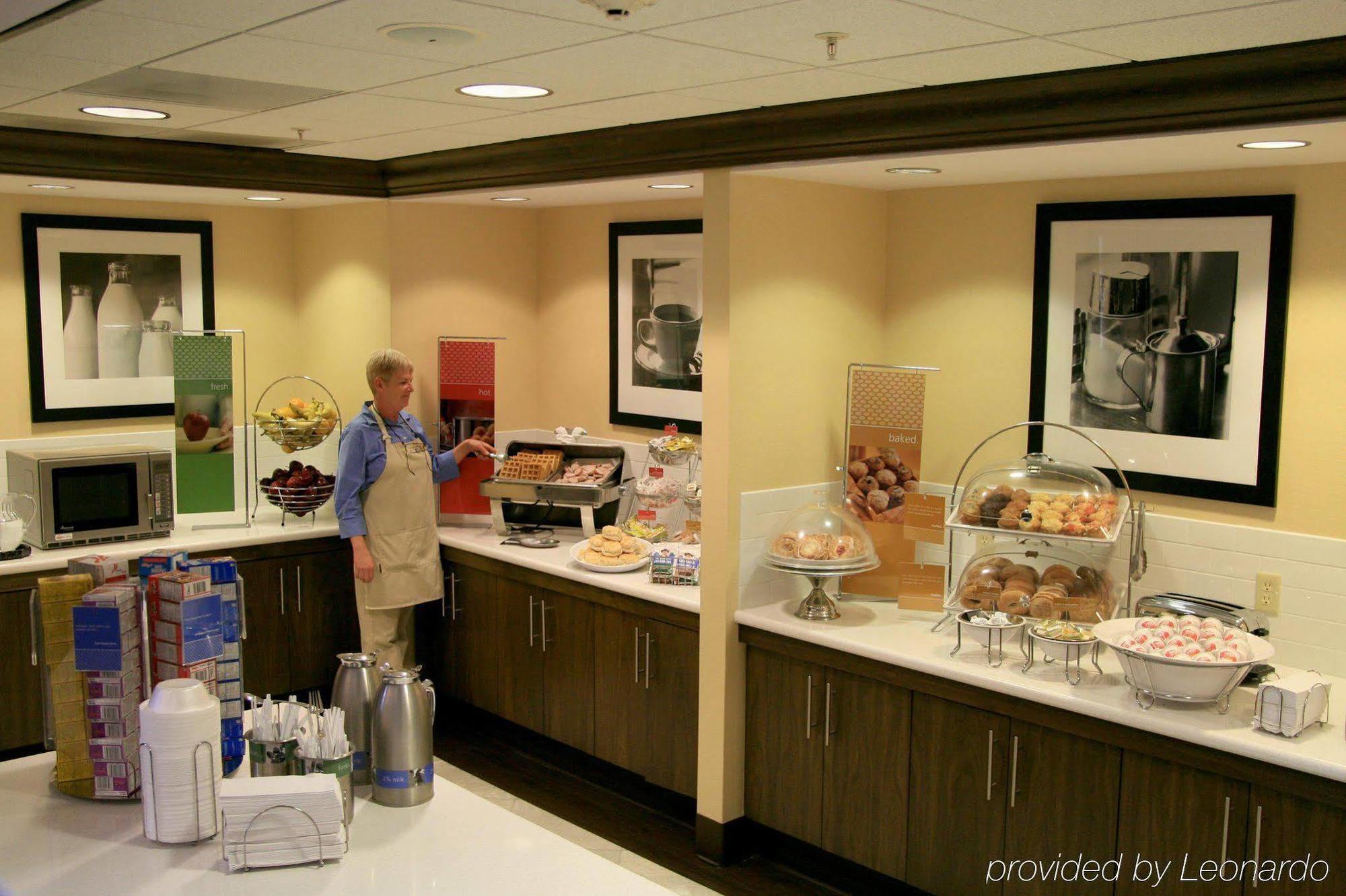 Hampton & Vegas-red Rock/summerlin Hotel 3*