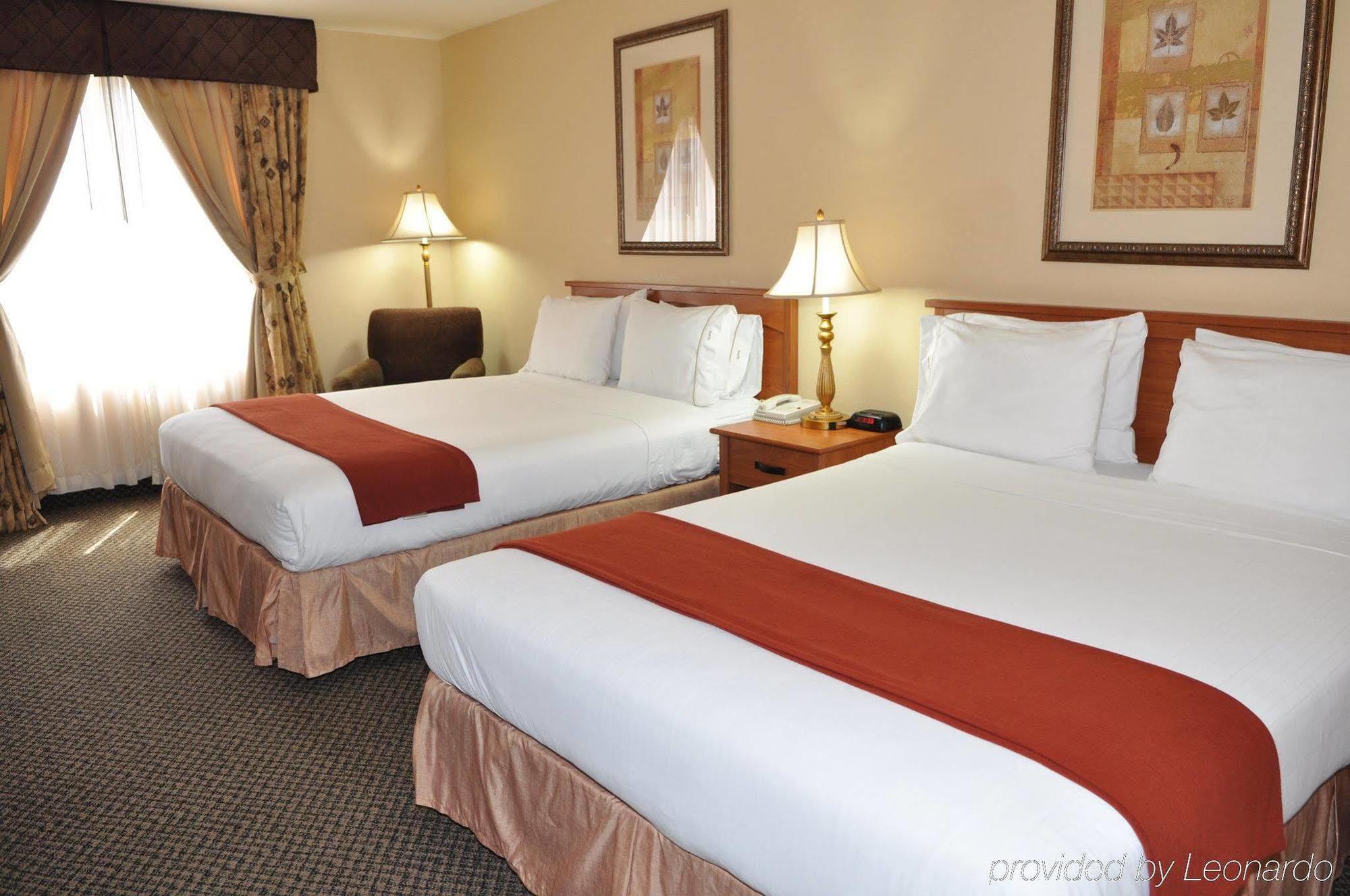 Express Vegas-nellis By Ihg 3* Las Vegas