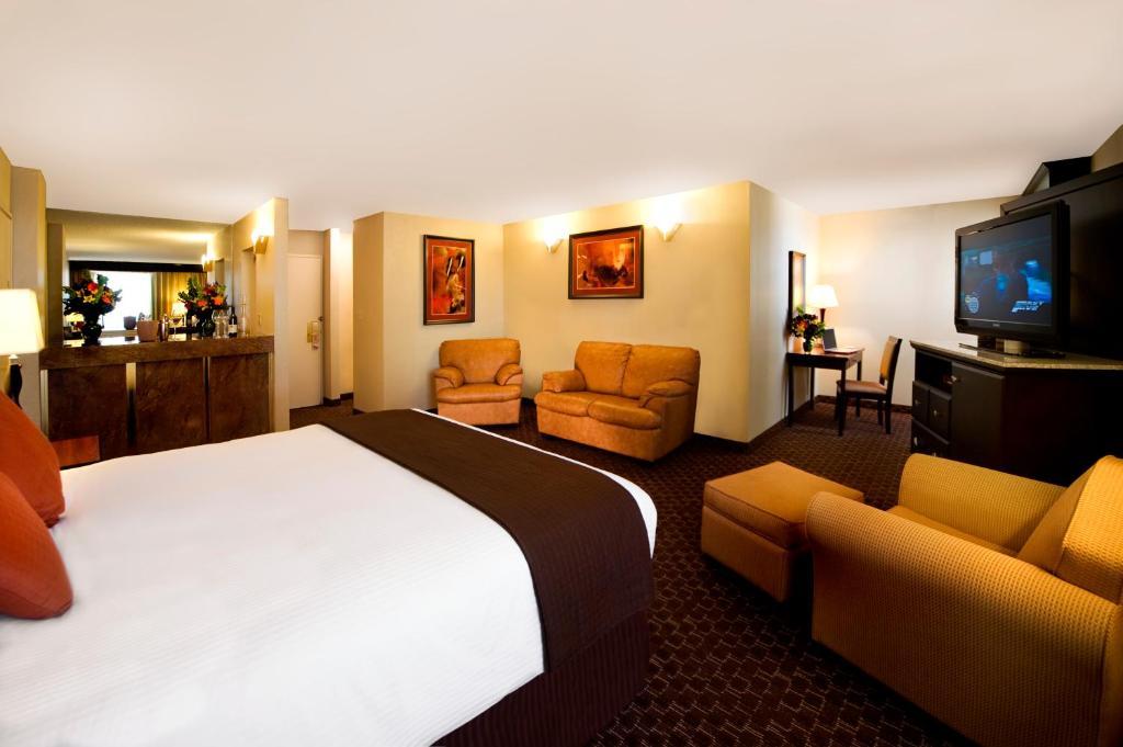 Hotel Riviera & Casino 3*