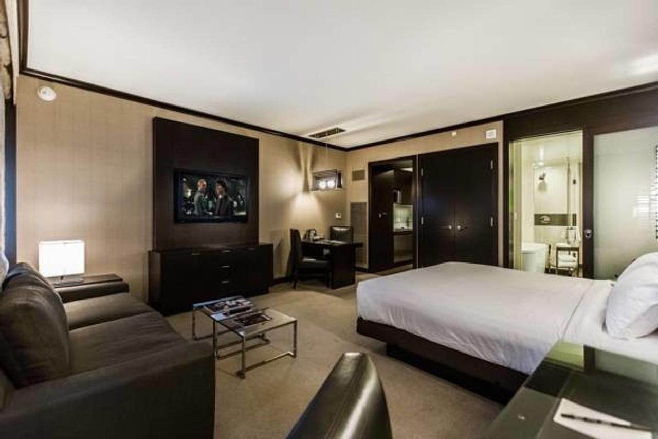 Vdara Premium * Free Valet Parking