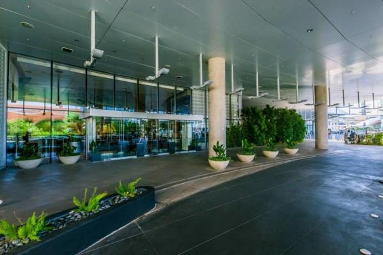 Vdara Premium * Free Valet Parking * Las Vegas